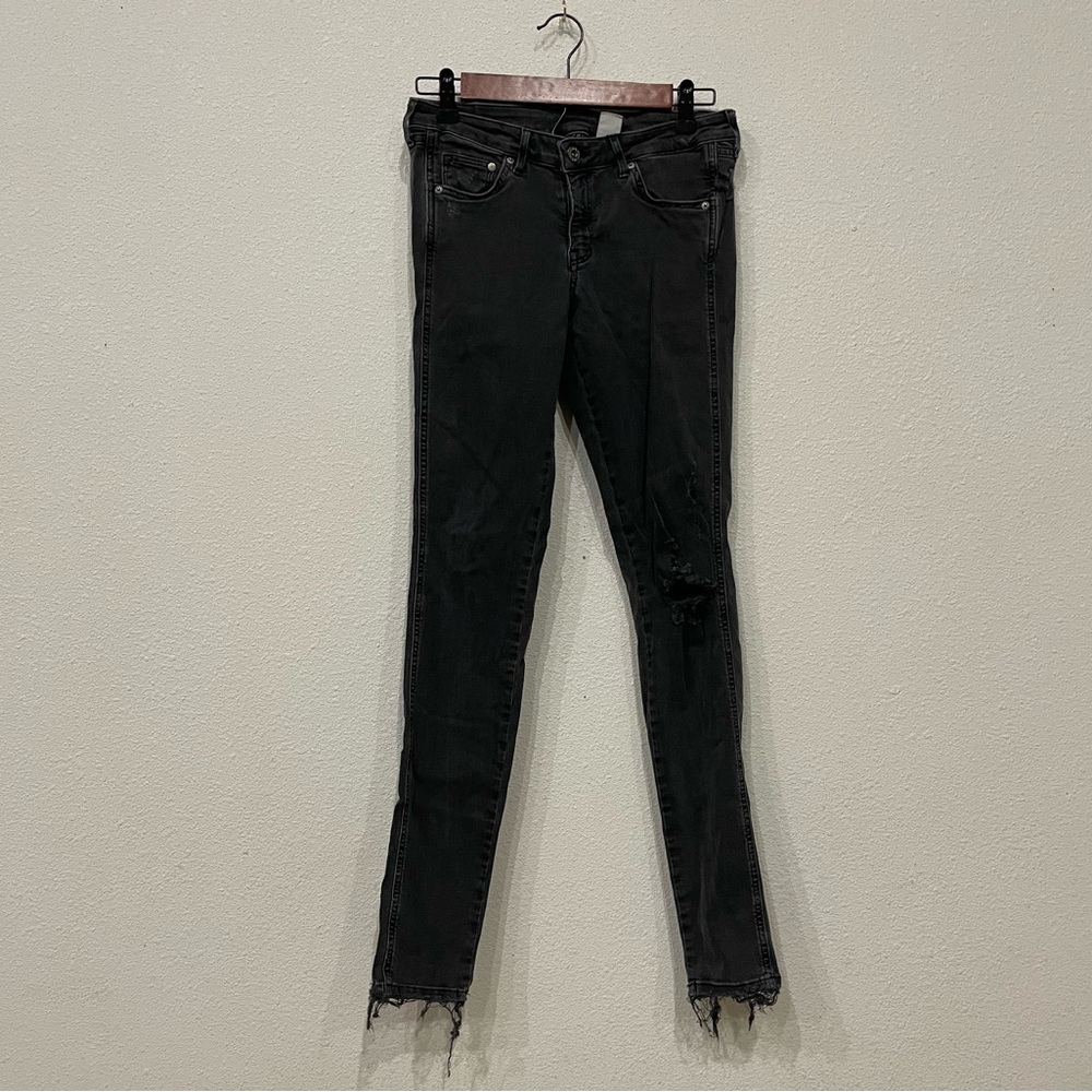 Low-Waisted Distressed Skinny Jeans
